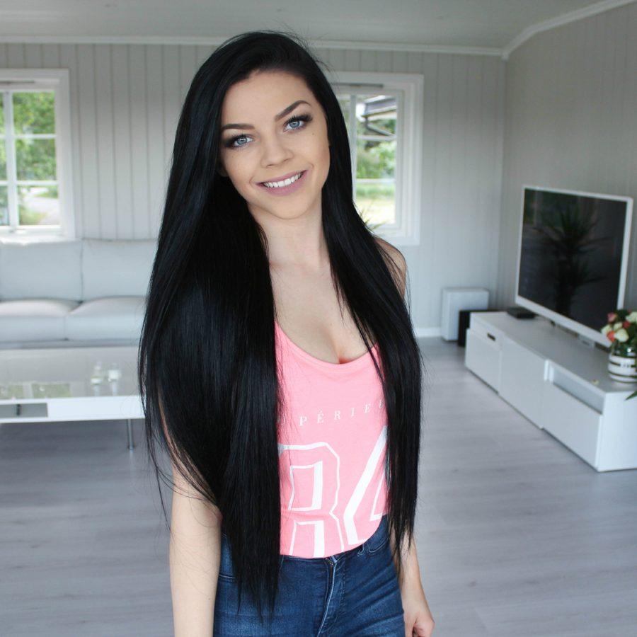Stina med hair extensions fra LuxusHair