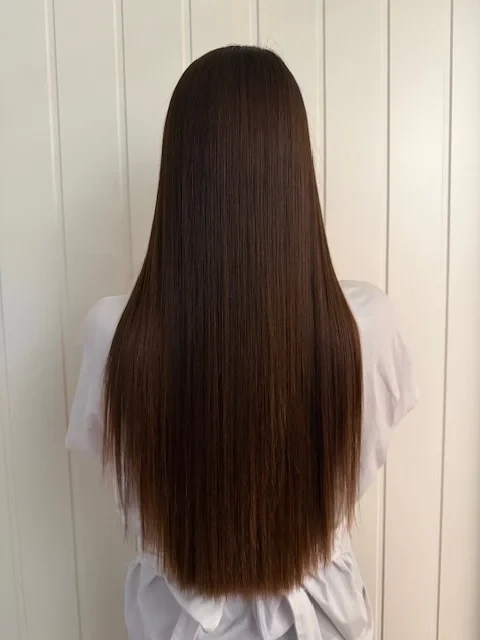 Keratinbehandling hjemme: Slik får du glatt, frizzfritt hår – uten formaldehyd